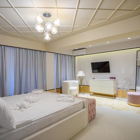 Epoca Central Boutique Крайова Екстер'єр фото